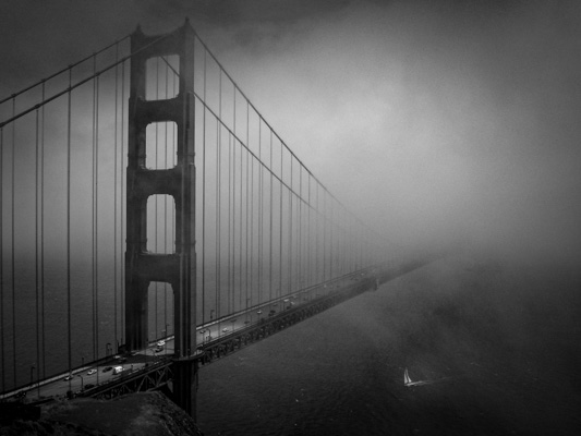 Black and white photograph of the golden gate bridge